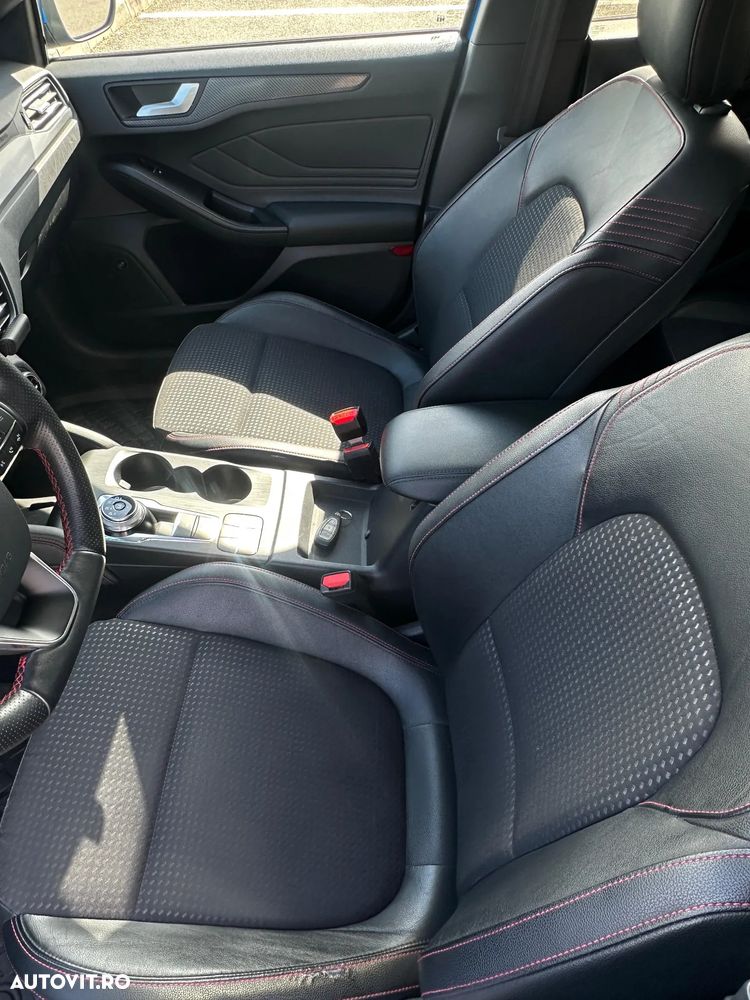 Ford Focus 1.5 EcoBoost ST-Line - 15