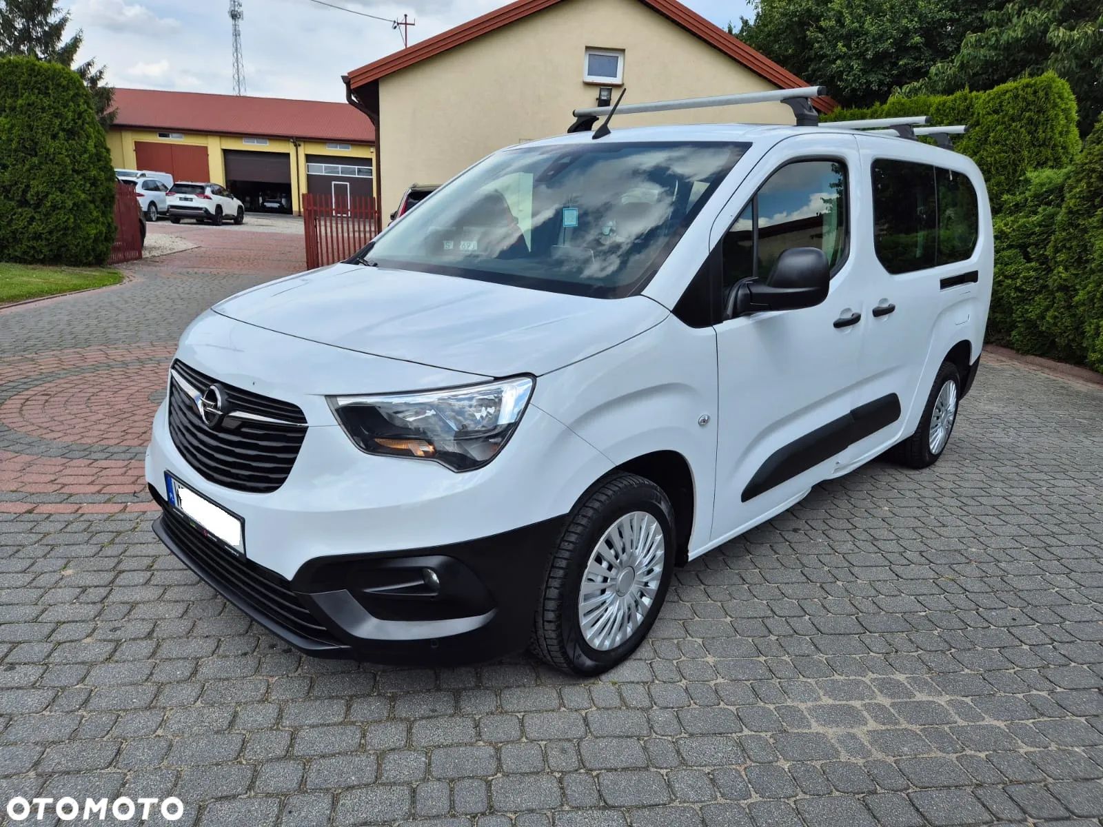 Opel Combo Cargo XL 1.5 CDTI 2,4t (bryg.) - 1