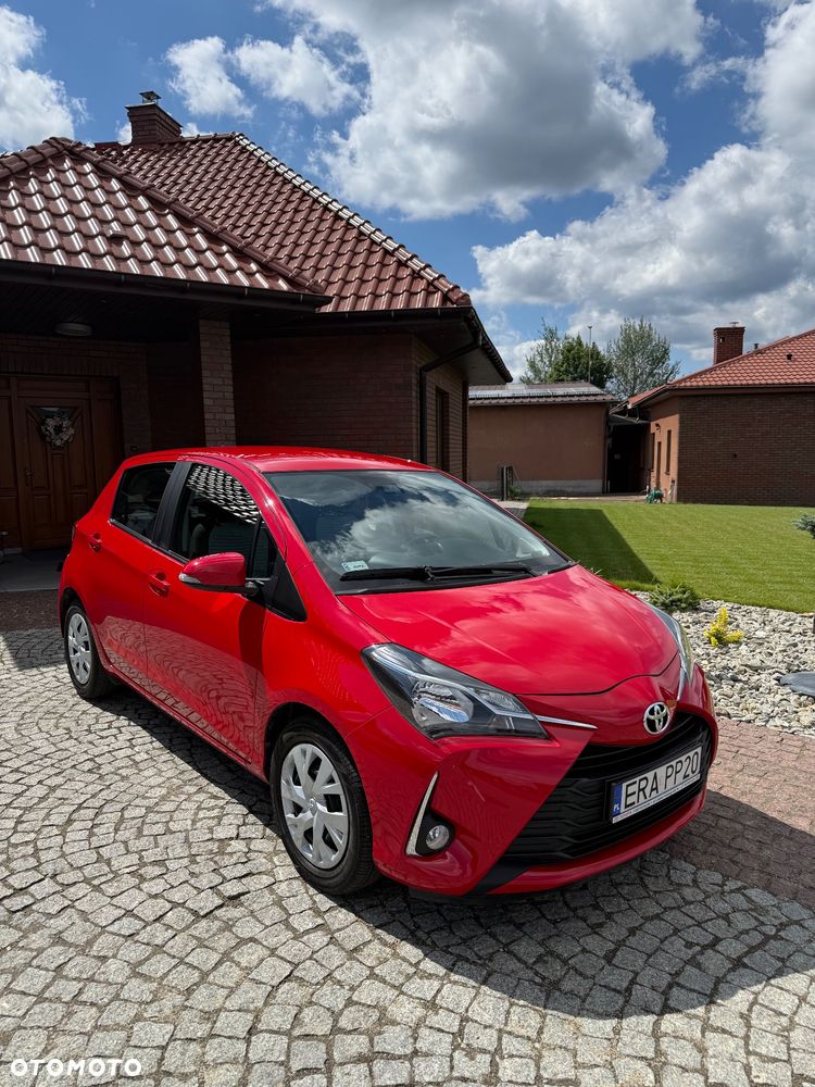 Toyota Yaris 1.5 Premium CVT - 2