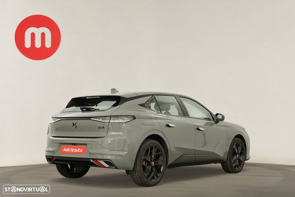 DS DS4 1.2 PureTech Performance Line EAT8 - 4