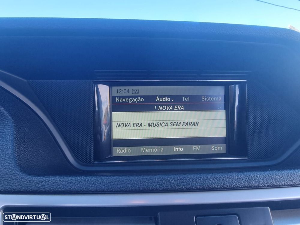 Mercedes-Benz E 200 - 18