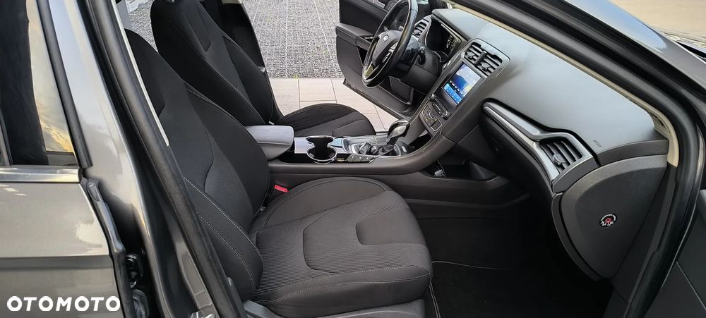 Ford Mondeo 2.0 EcoBlue Titanium - 31