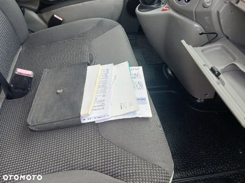 Renault Trafic - 14