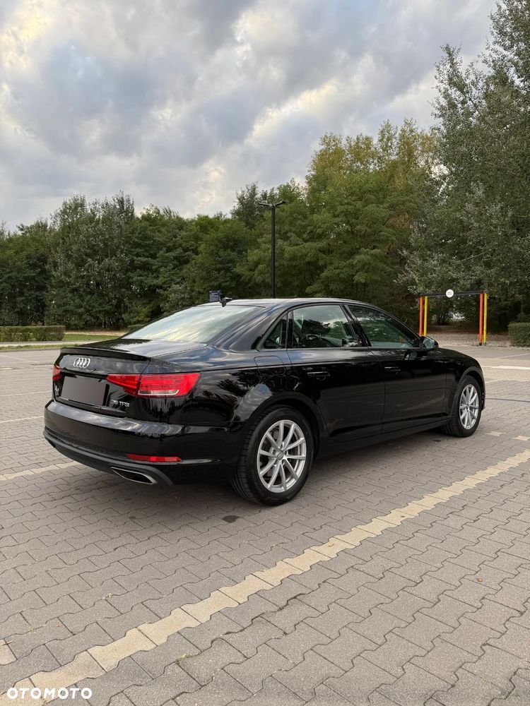 Audi A4 - 8