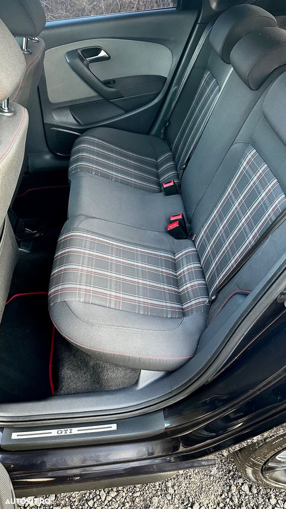 Volkswagen Polo 1.4 DSG GTI - 10