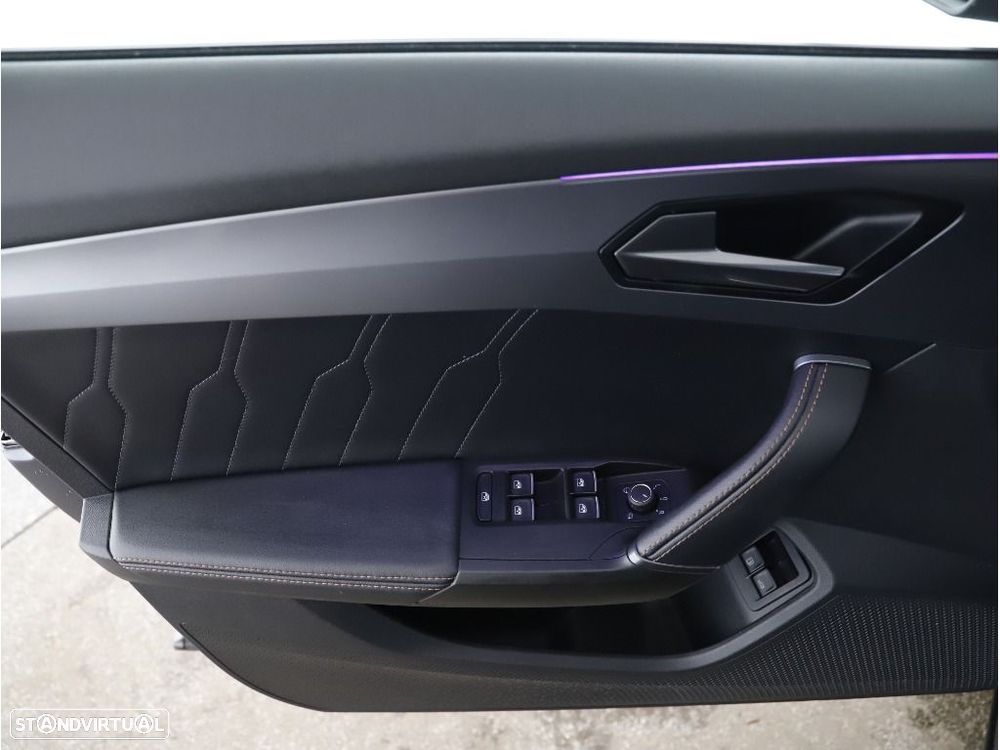 Cupra Formentor 1.4 e-Hybrid DSG VZ - 40