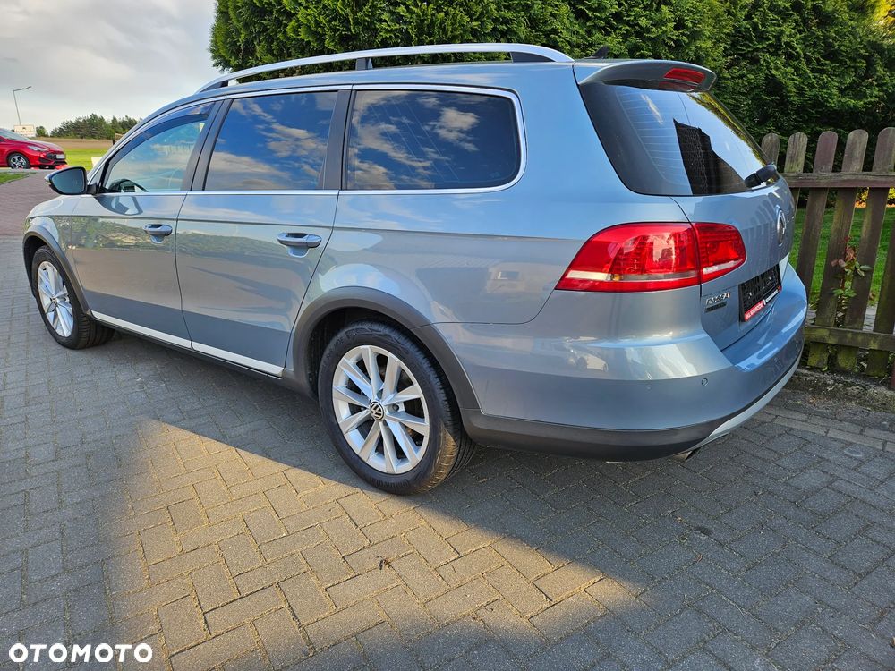 Volkswagen Passat Alltrack 2.0 TDI 4Motion DSG BlueMotion Tec - 3