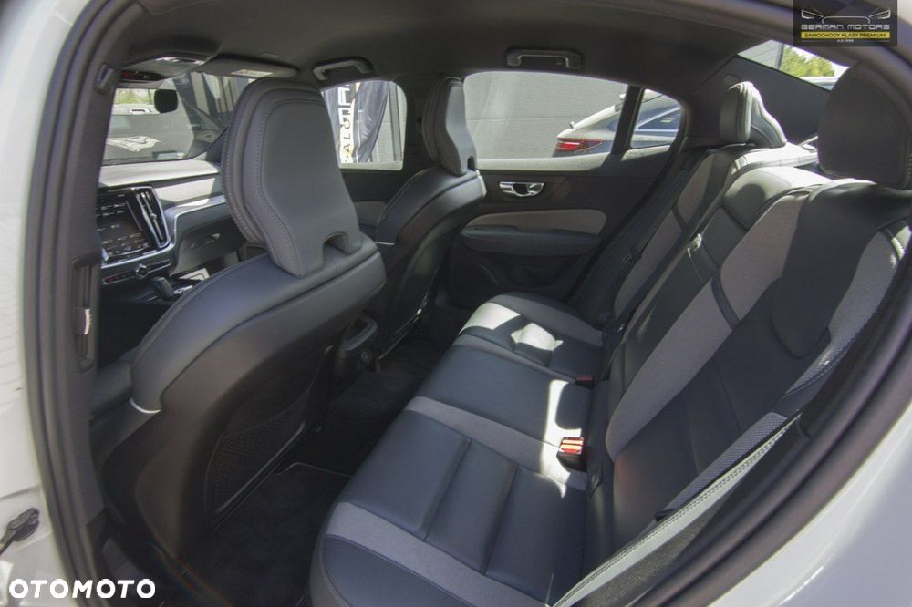 Volvo S60 - 32