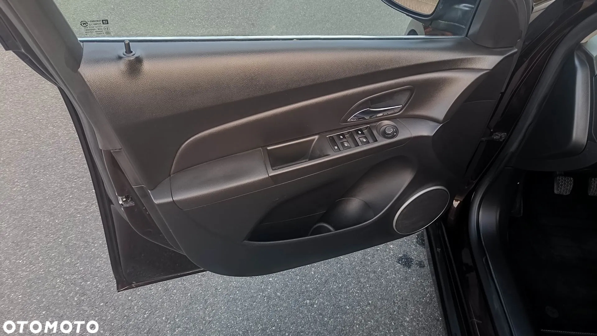 Chevrolet Cruze 2.0 D LTZ+ - 33