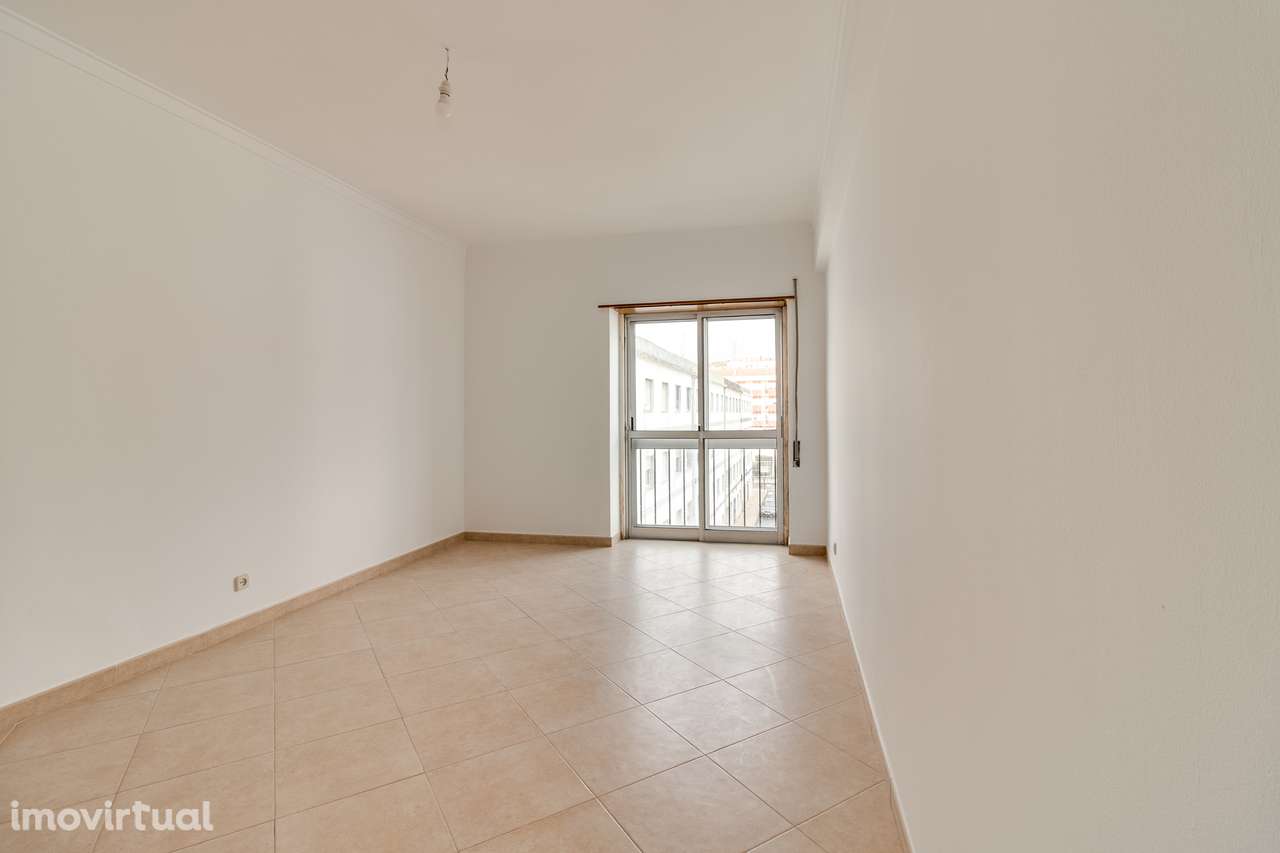 APARTAMENTO T2 | 84 M² | MASSAMÁ | ARRECADAÇÃO - Grande imagem: 5/21