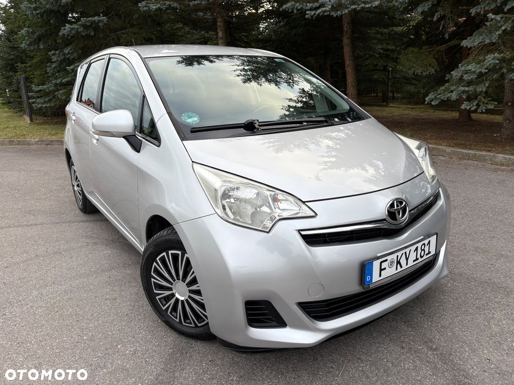 Toyota Verso-S 2012 photo 4