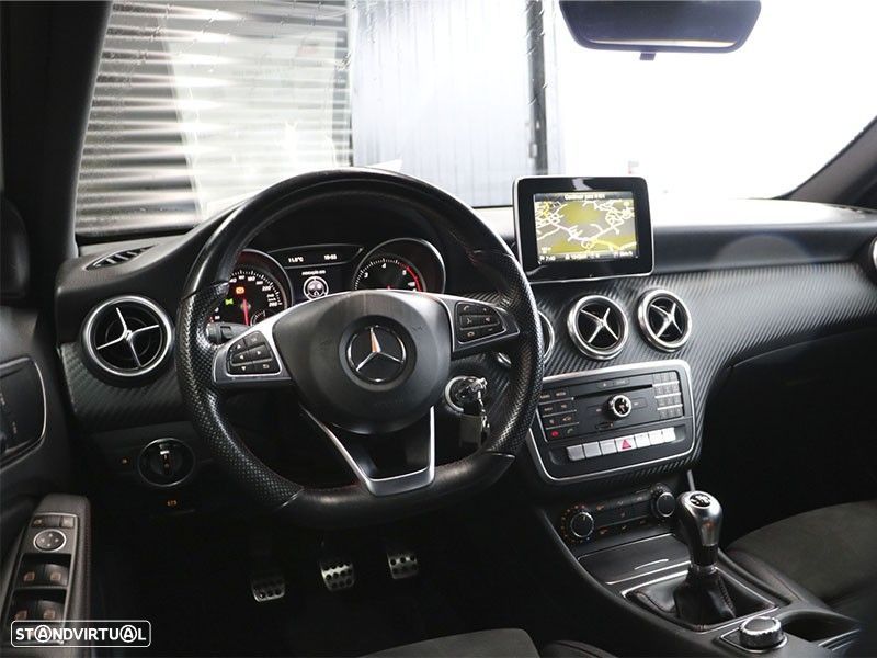 Mercedes-Benz A 180 d AMG Line - 15