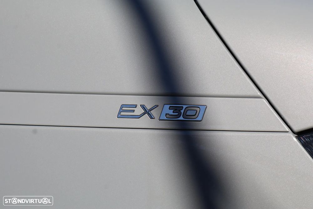 Volvo EX30 Single Motor Extended Range RWD Core - 20