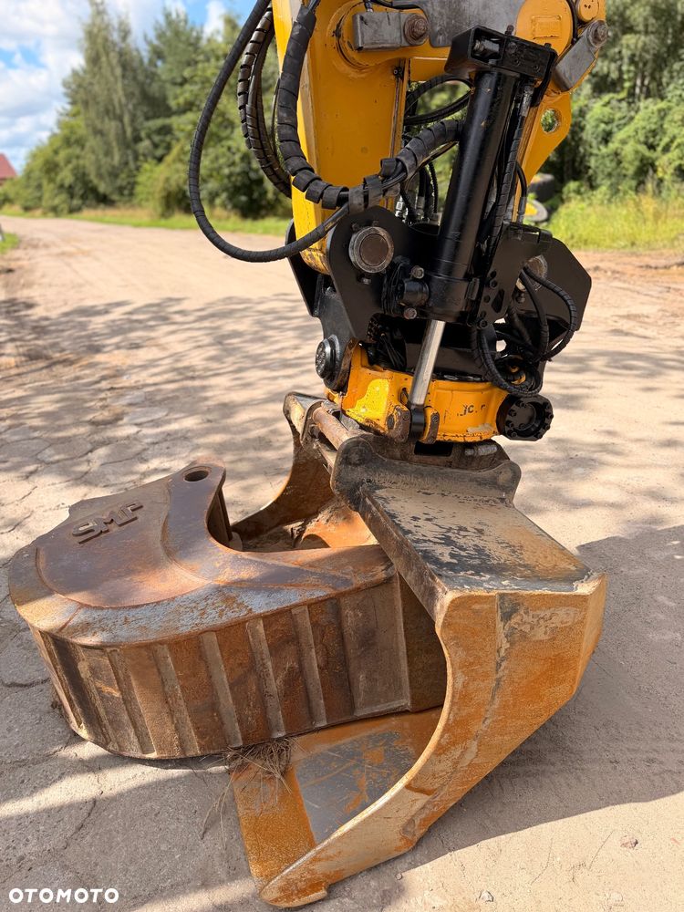 Caterpillar M313D - 8