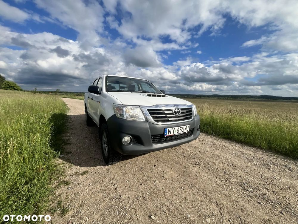 Toyota Hilux 2.5 D-4D DLX - 4