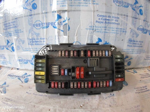 Caixa Fusiveis 922487903 19096000001 BMW F20 2016 116D 115CV 3P PRETO ORIGINAL - 1