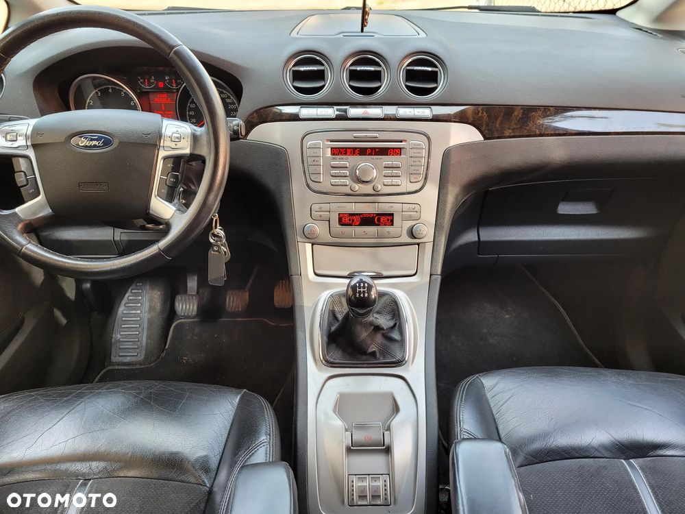 Ford Galaxy 2.0 Ghia - 9
