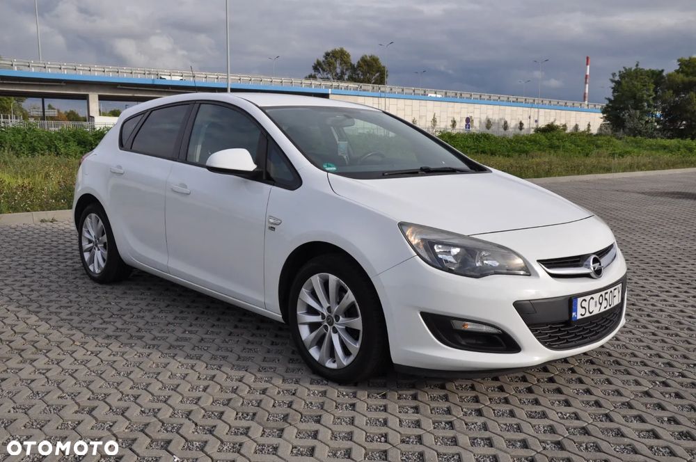 Opel Astra 1.4 T Edition 150 - 4