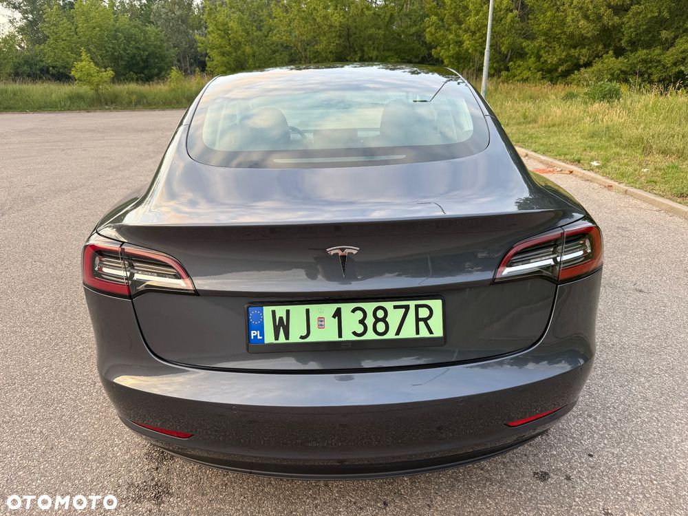 Tesla Model 3 Standard Range Plus - 8