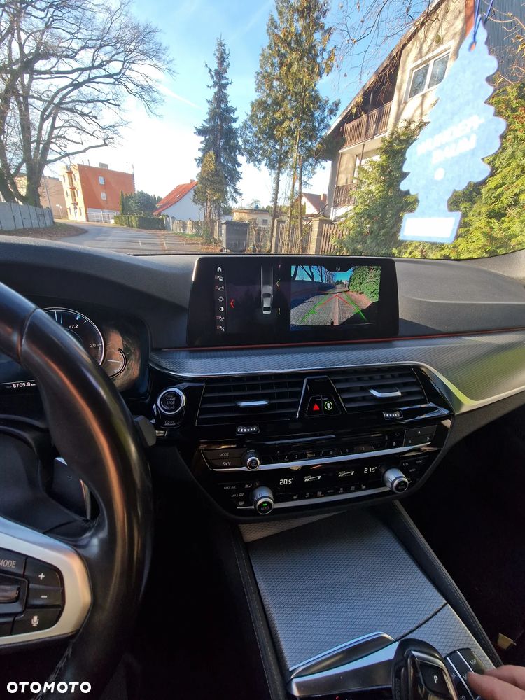 BMW Seria 5 520d xDrive M Sport Edition - 13