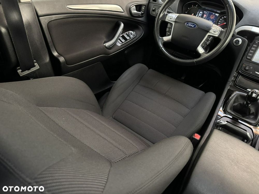 Ford S-Max 2.0 TDCi DPF Titanium - 21