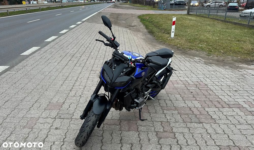Yamaha MT - 4