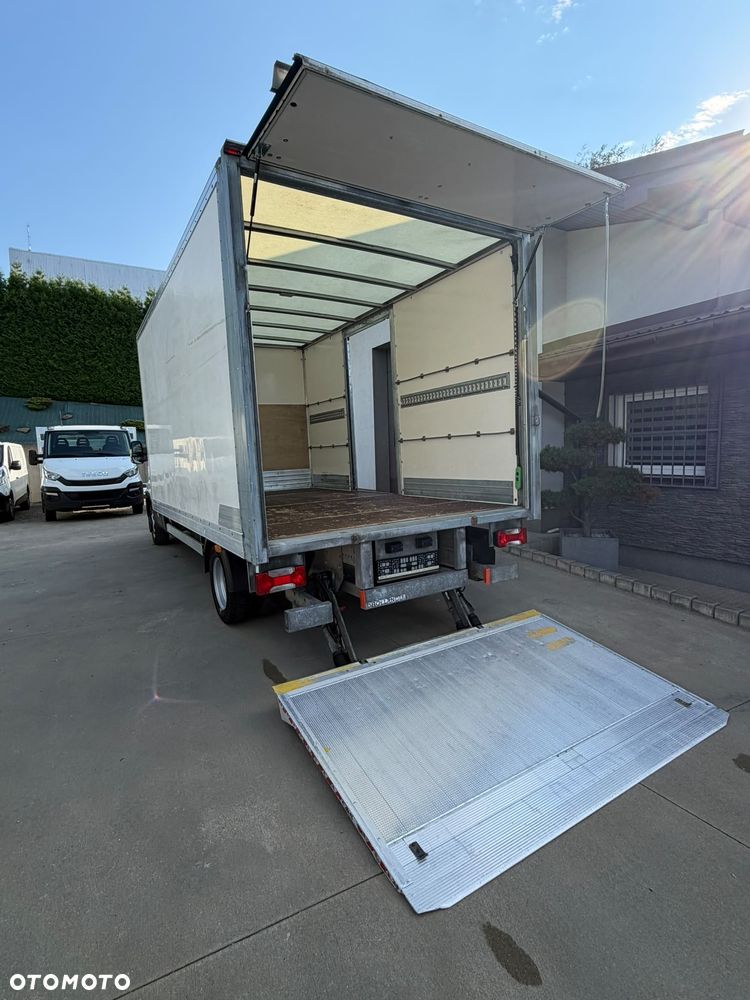 Iveco Daily 35C13 Kontener 8 Palet z windą Kontener meblowy - 7