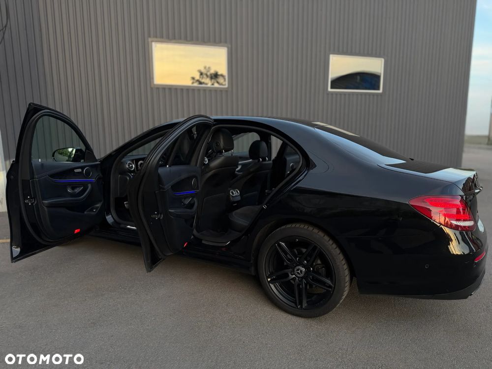 Mercedes-Benz Klasa E 220 d 9G-TRONIC - 14