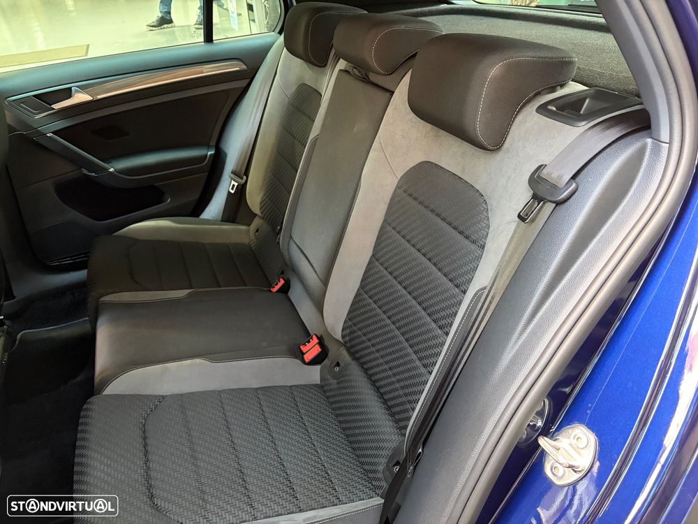 VW Golf 1.5 TSI R-Line DSG - 12