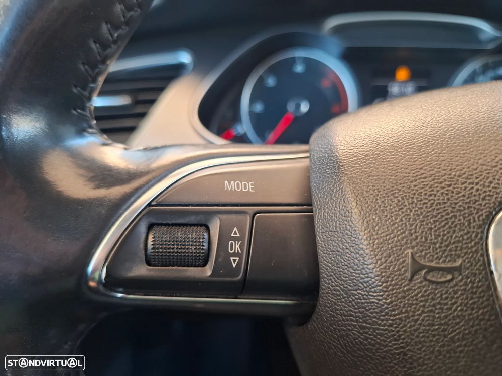 Audi A4 Avant 2.0 TDI Business Line - 25