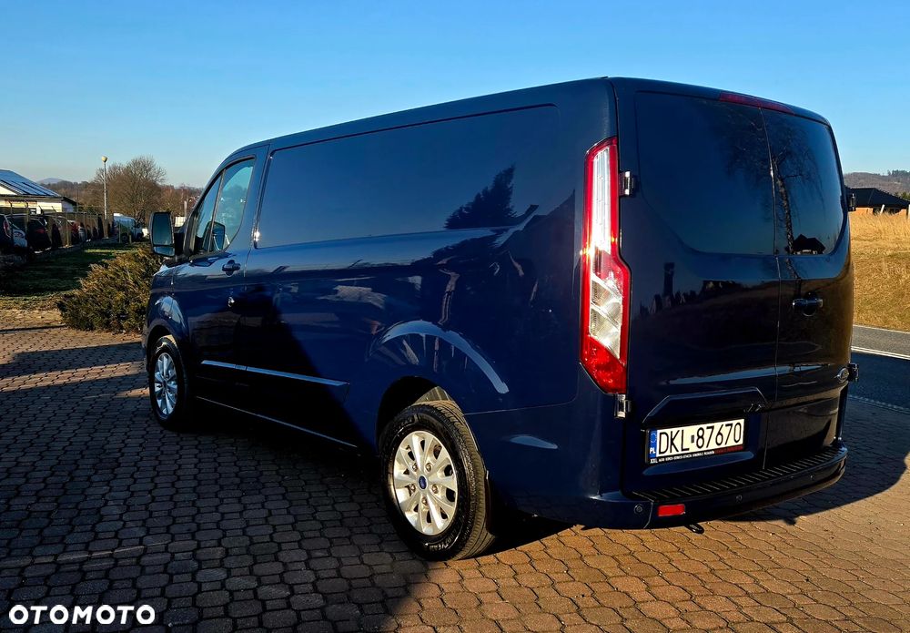 Ford TRANSIT CUSTOM - 10