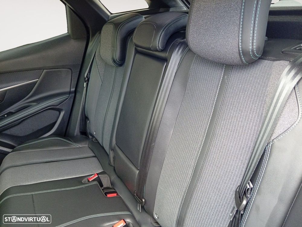 Peugeot 3008 1.6 Hybrid Allure Pack e-EAT8 - 13