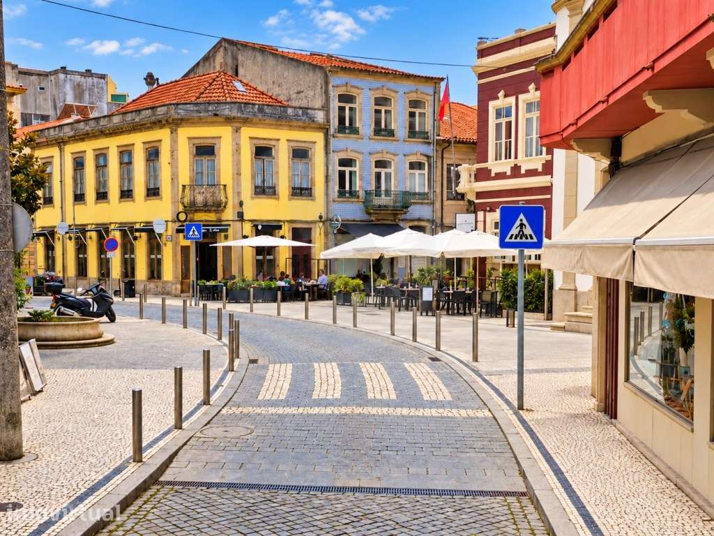 Trespasse de Loja com Excelente Localização na Póvoa de Varzim - Grande imagem: 5/25