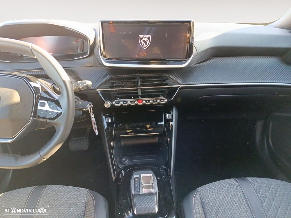 Peugeot 2008 - 11