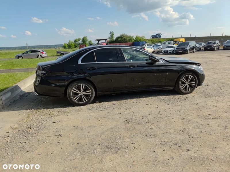 Mercedes-Benz Klasa E 220 d 9G-TRONIC - 10