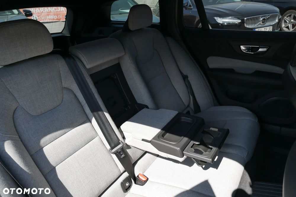 Volvo V60 T6 AWD Recharge Geartronic Inscription - 25