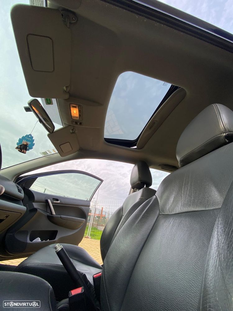 Honda Civic 1.6i ES - 11