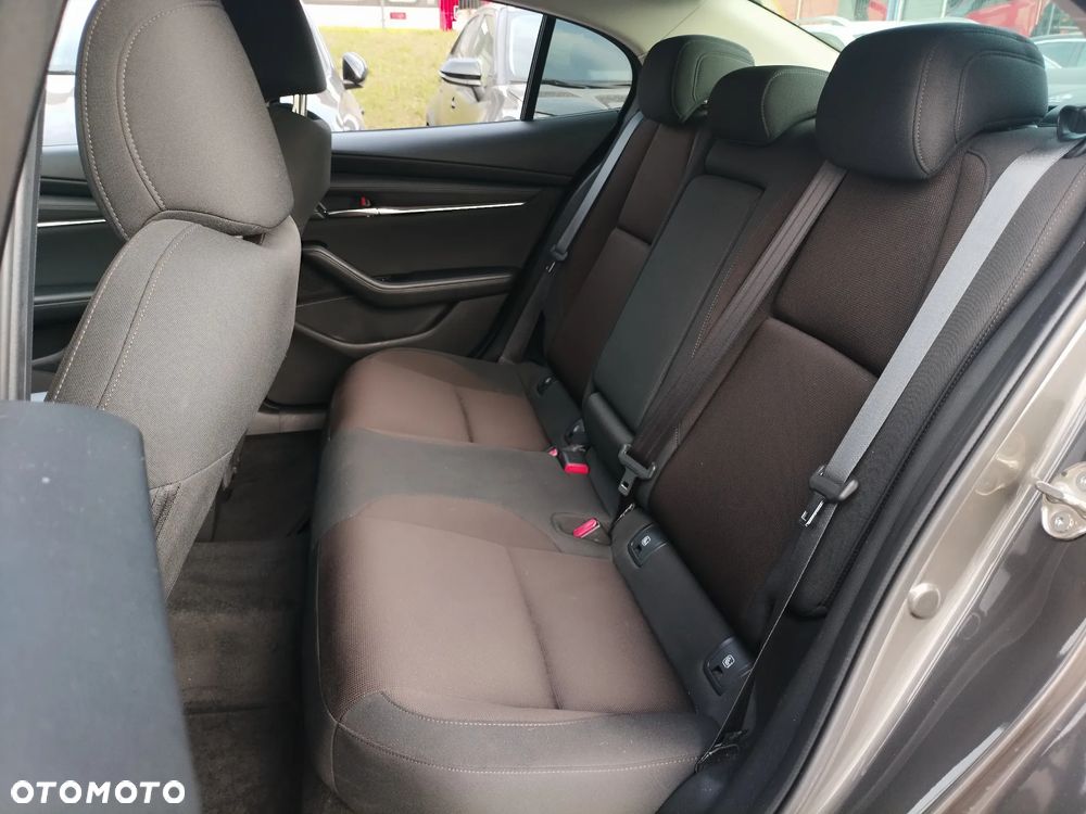 Mazda 3 2.0 mHEV Hikari - 18