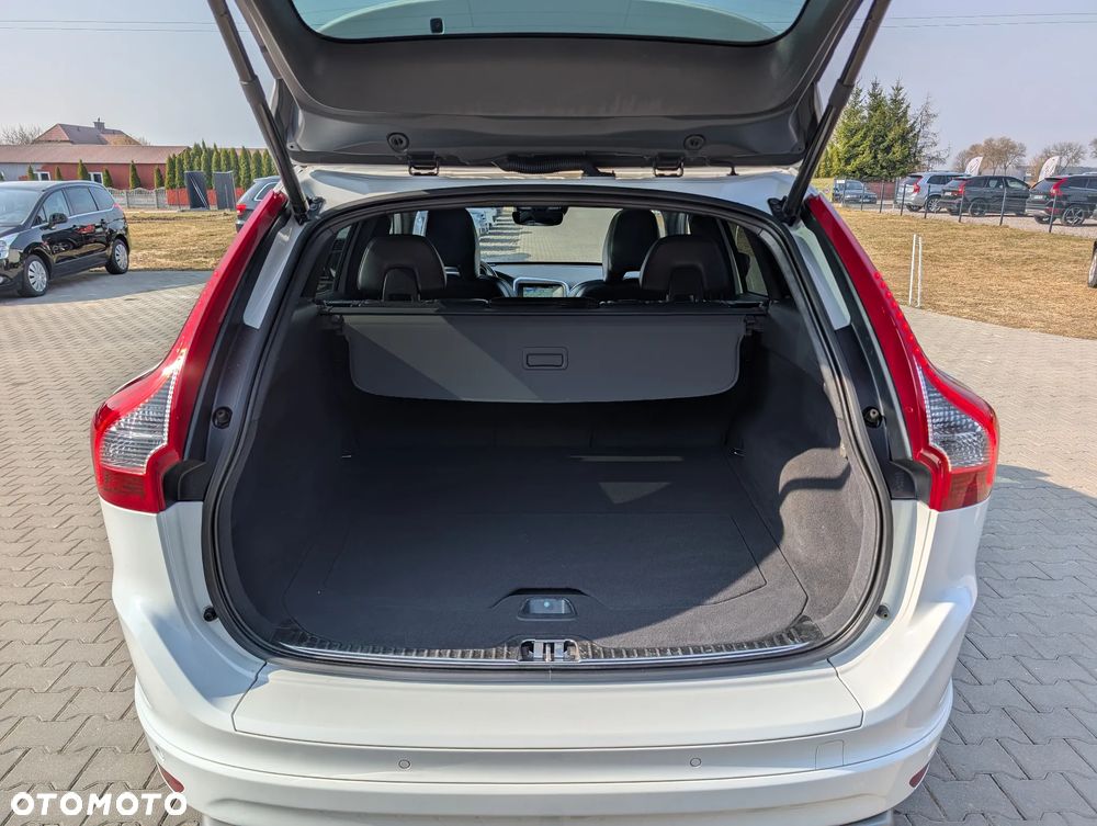 Volvo XC 60 D4 Geartronic RDesign - 40