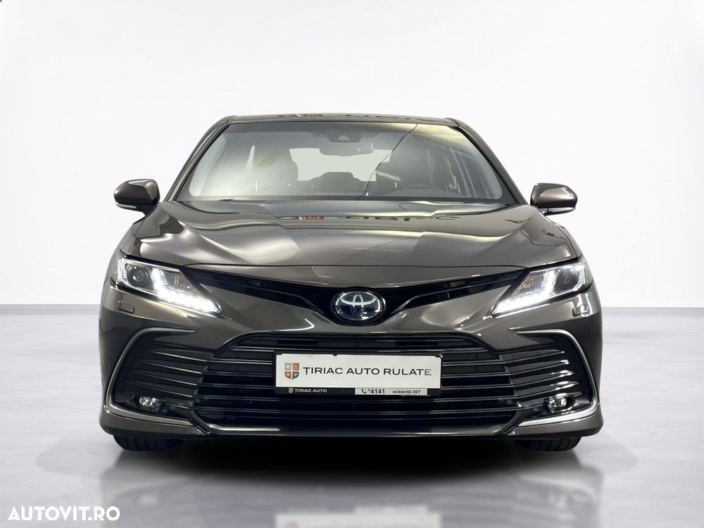 Toyota Camry - 9