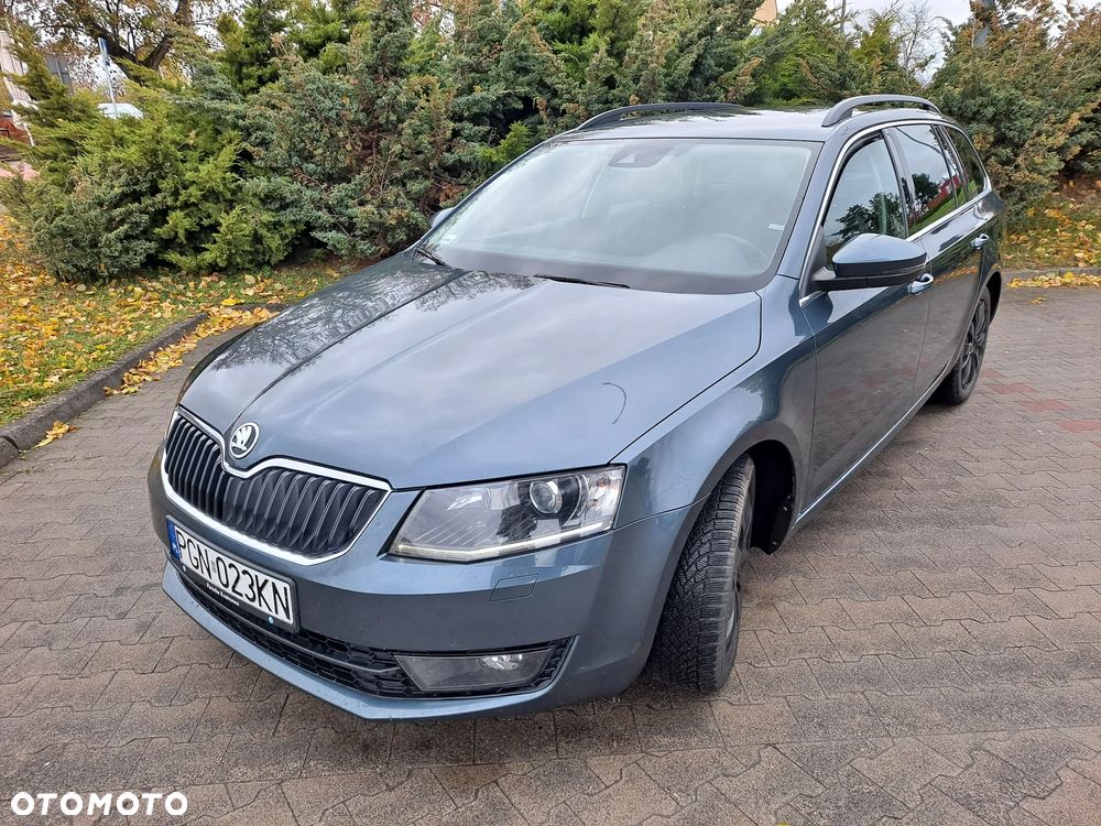 Skoda Octavia 2.0 TDI Edition DSG - 6
