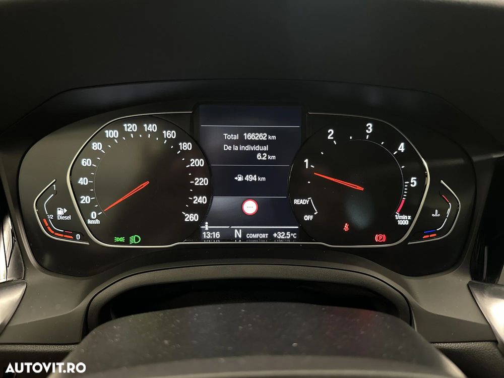 BMW Seria 3 318d Touring - 10