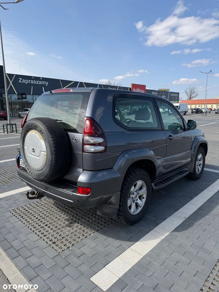 Toyota Land Cruiser - 3