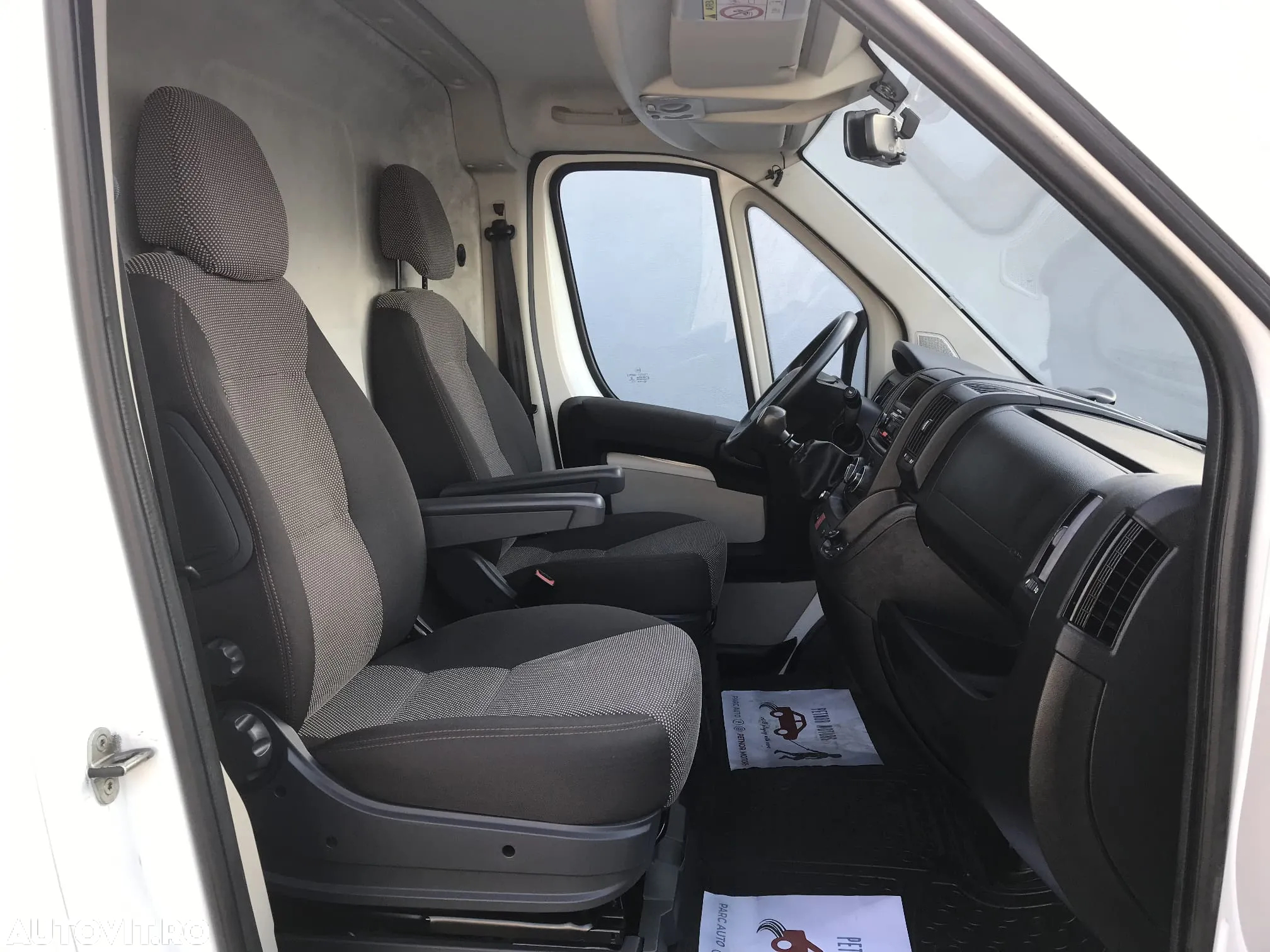 Peugeot Boxer HDi 330 L1H1 Active - 15