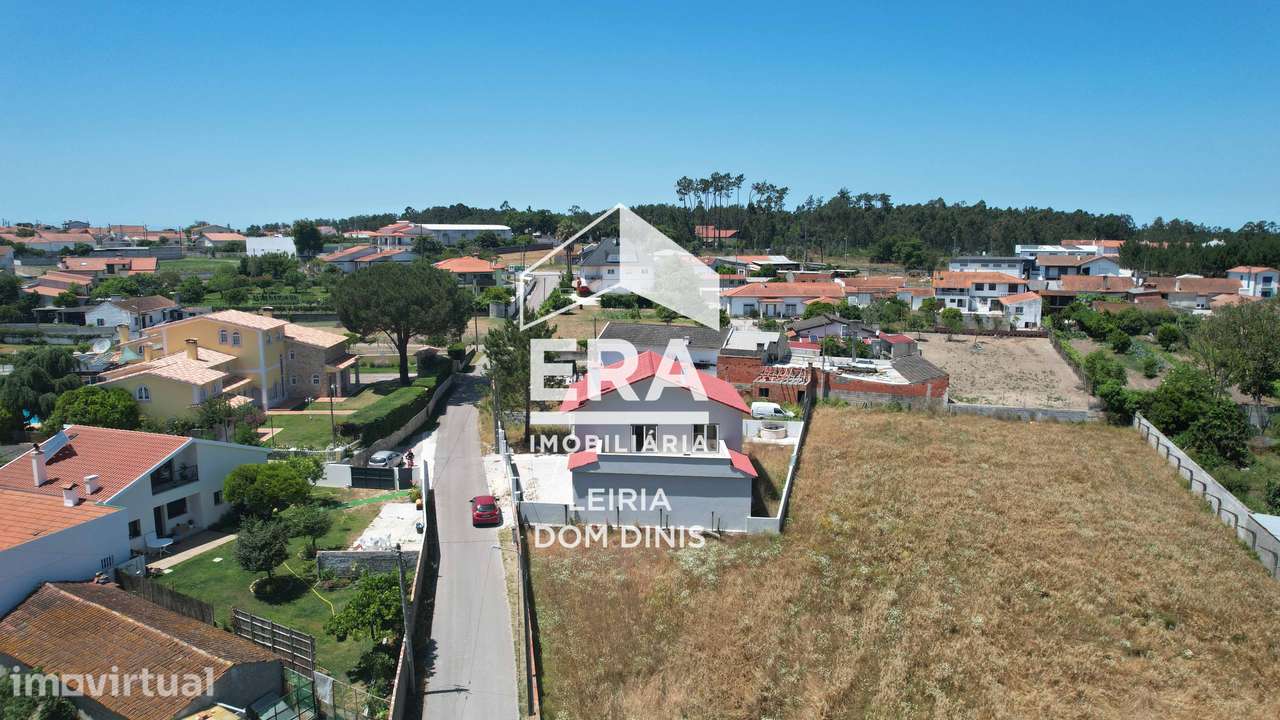 Moradia Isolada, 3 quartos, Leiria, Monte Real e Carvide - Grande imagem: 2/23