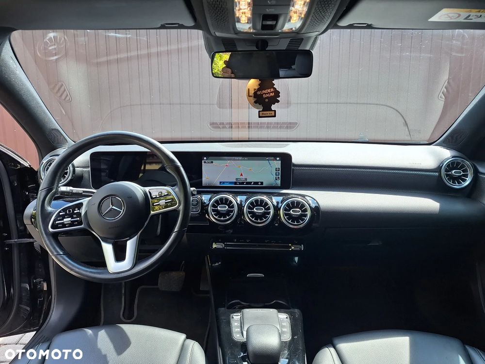 Mercedes-Benz Klasa A 180 7G-DCT Progressive - 8