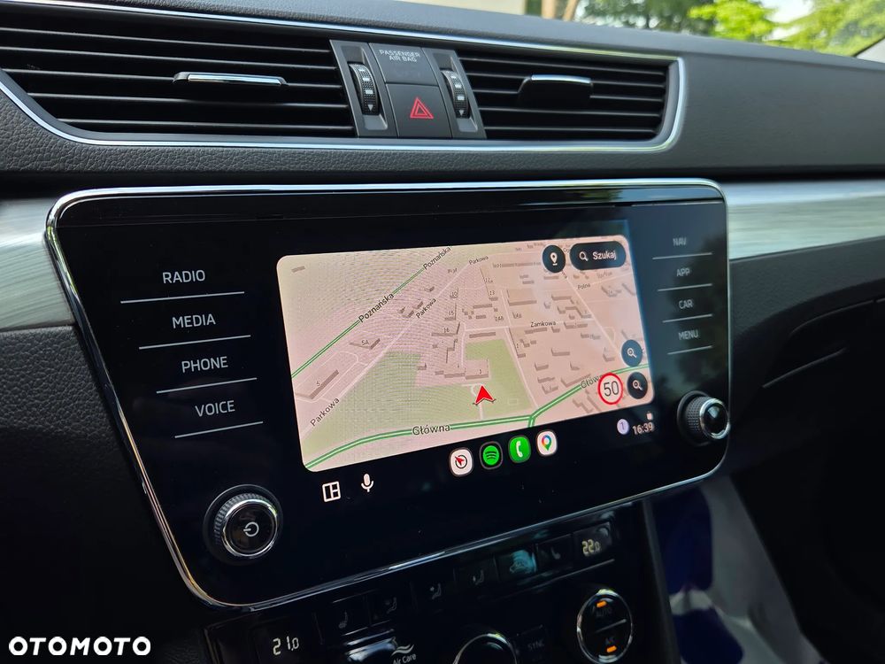 Skoda Superb 2.0 TDI SCR Ambition DSG - 33