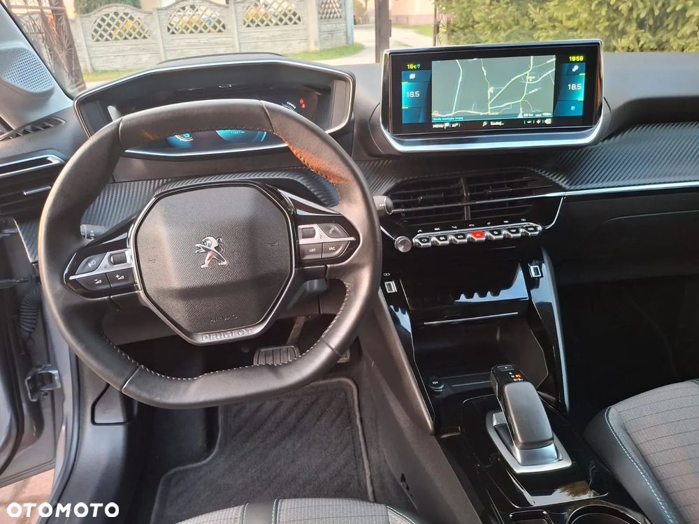 Peugeot 208 Elektromotor 136 Allure - 13