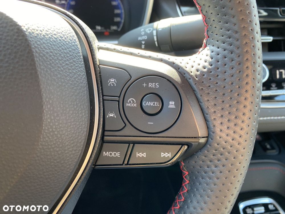 Toyota Corolla 1.8 Hybrid GR Sport Dynamic - 24