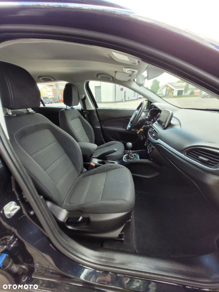 Fiat Tipo 1.4 T-Jet 16v Lounge EU6 - 17